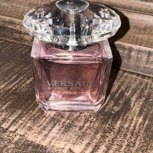 Versace Bright Crystal Eau de Toilette - Pink
